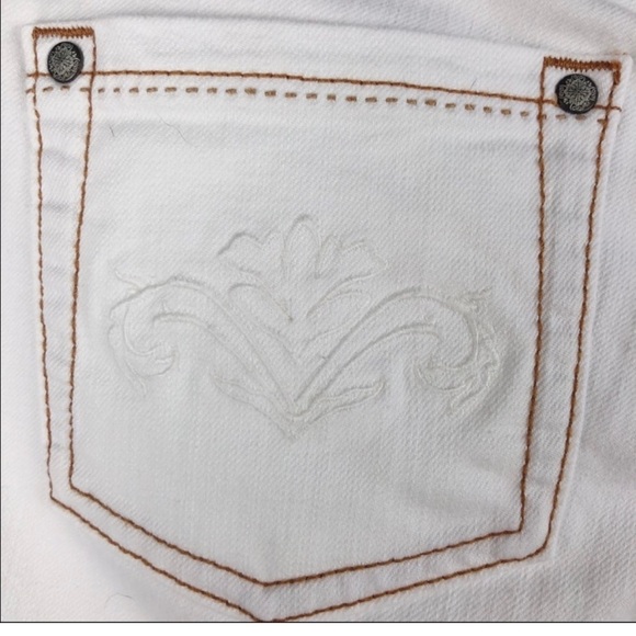 CAbi Denim Bootcut Jeans. Size 8 - Picture 6 of 6